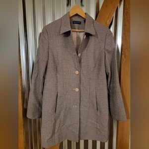 Lined dress jacket.